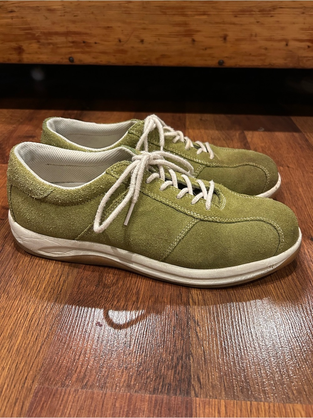 Lands End Suede Earthy Green Lace Up Sneakers Shoes Women’s Size 9.5